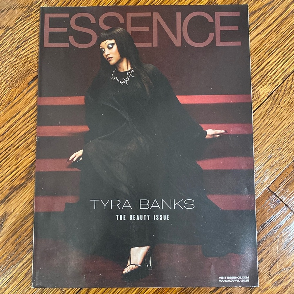 Essence Magazine - March/April 2025 - Tyra Banks - The Beauty Issue    magazines